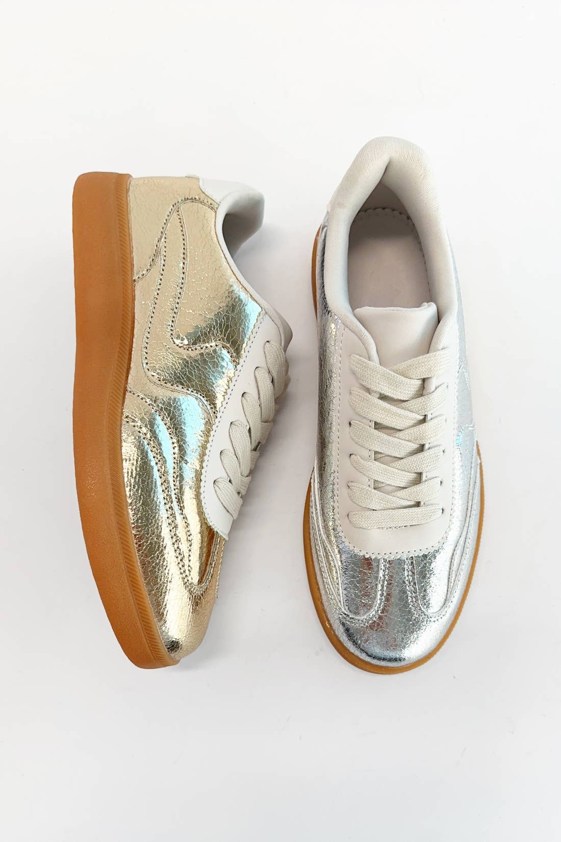 CCOCCI - Vente Baskets tendance – femme - BASKETS BASSES MODERNES À RAYURES ONDULÉES SWOOSH2