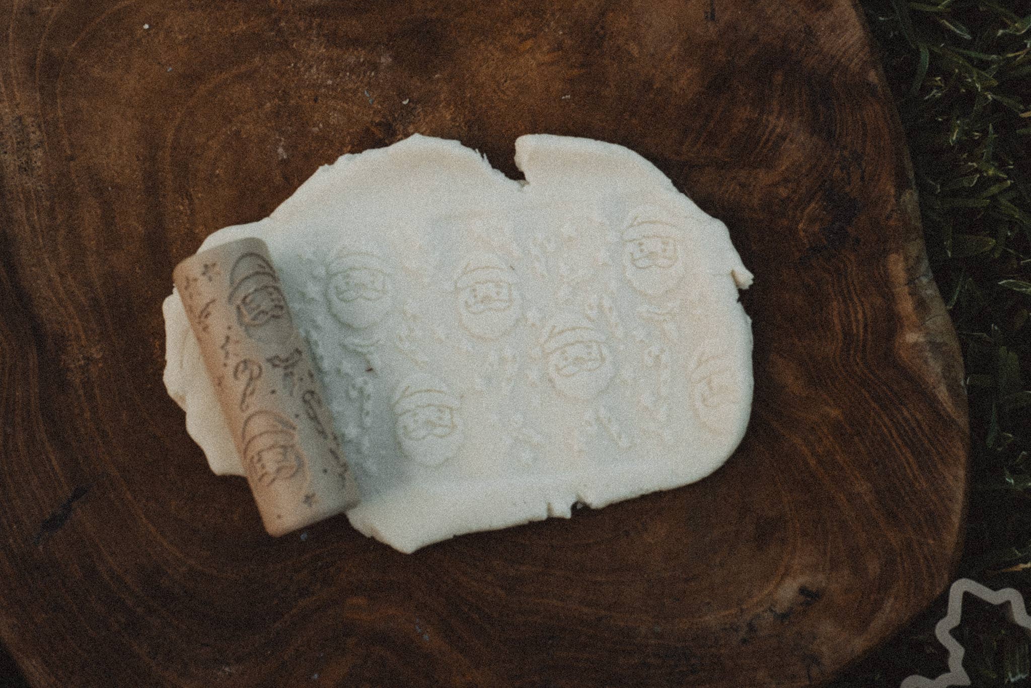 Kinfolk Pantry - Wholesale DIY craft kit – Child - Santa Christmas Roller - Pattern Playdough Roller7