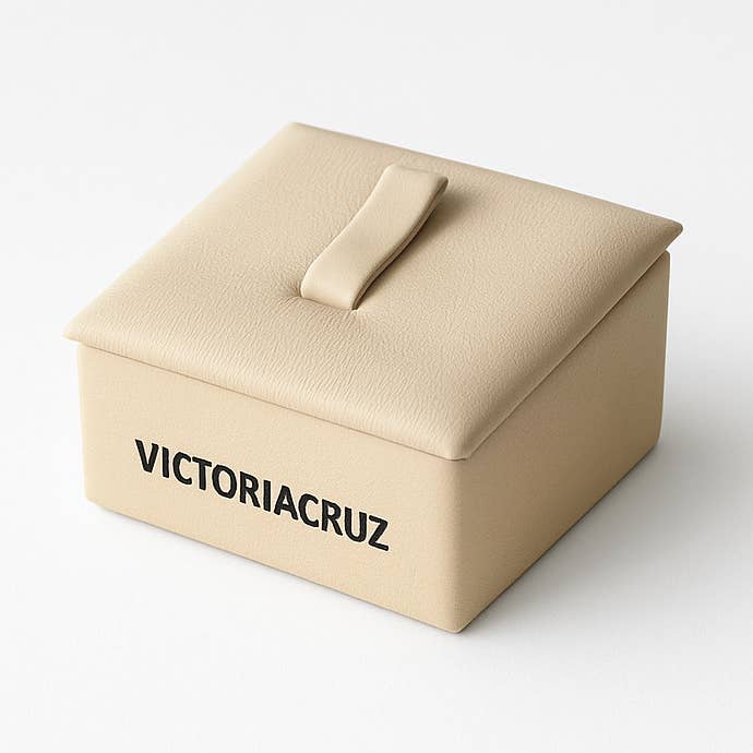 Ringställ för wholesale av Victoria Cruz