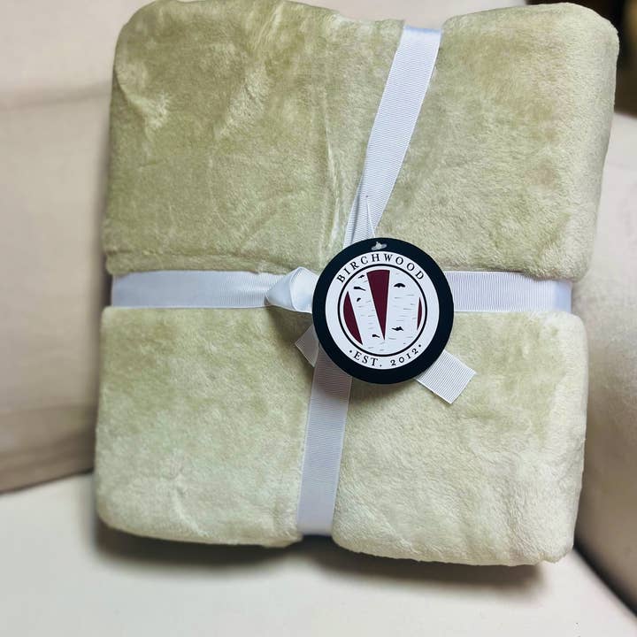 Birchwood Trading - Wholesale Throw Blanket - Sage Ombre Fleece Throw