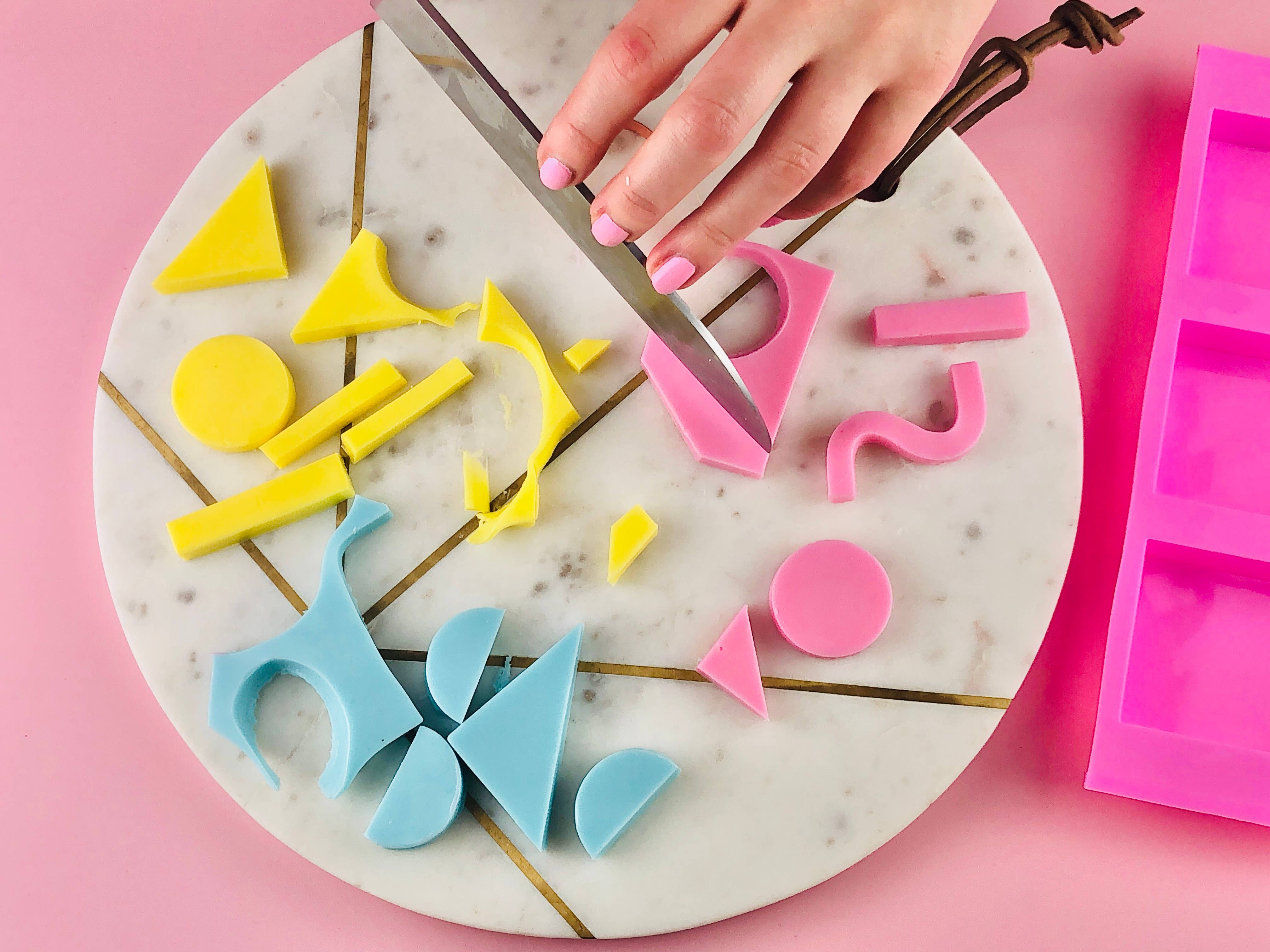 The Edinburgh Craft Club - Wholesale DIY Craft Kit - Geometric Melt & Pour Soap Making Kit3