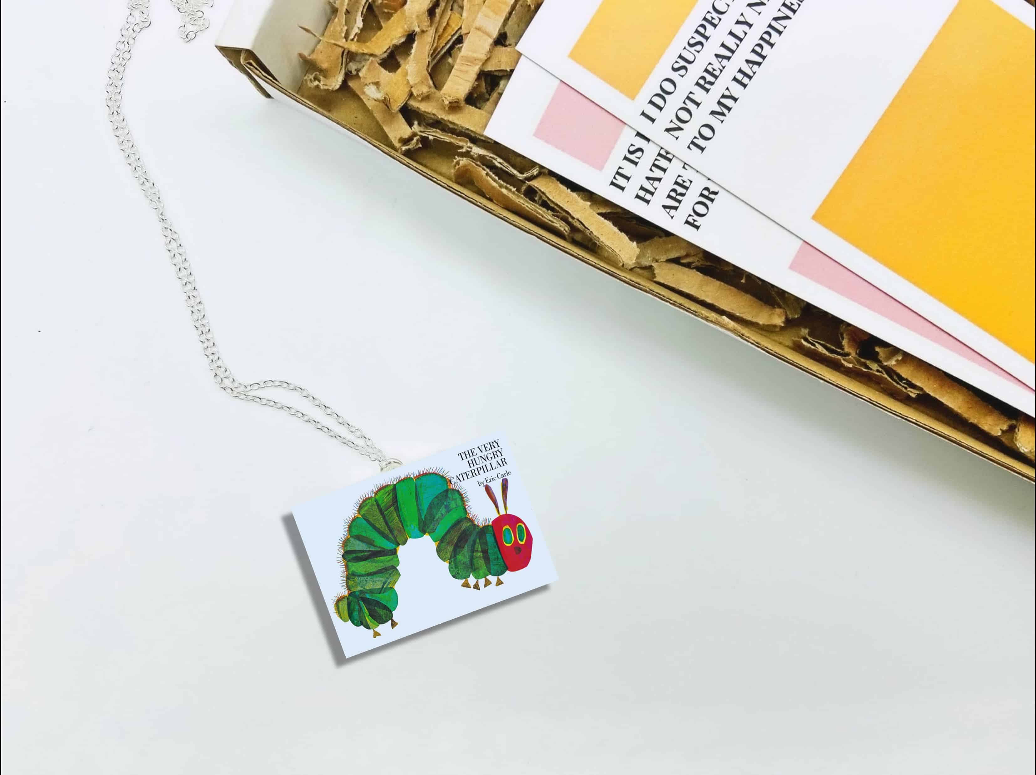 bookonahookco - Venta al por mayor Marcapáginas - La oruga muy hambrienta | Eric Carle | Libro miniatura1