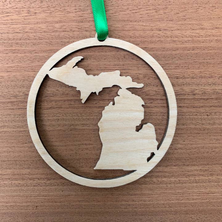 Ornamento de corte de madeira laser, luva Michigan por atacado de Ian and Grace Laser studio