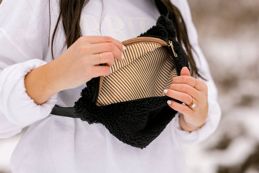 MELODY FAYE - Wholesale Belt Bag - Women's - Sherpa Fleece Waist Belt Bag Plush Women’s Crossbody7