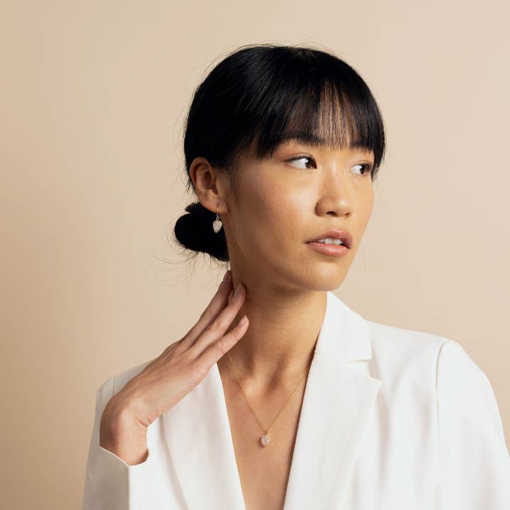 Collier et boucles d'oreilles en forme de feuille de pierre de lune. pour la vente par Soul & Little Rose