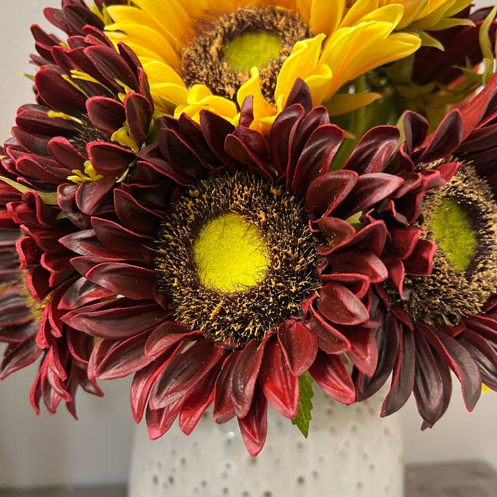 Angel Isabella - Wholesale Artificial Flowers - Pack of 7Stems-Rustic antique -Real Touch Sunflower Bouquet