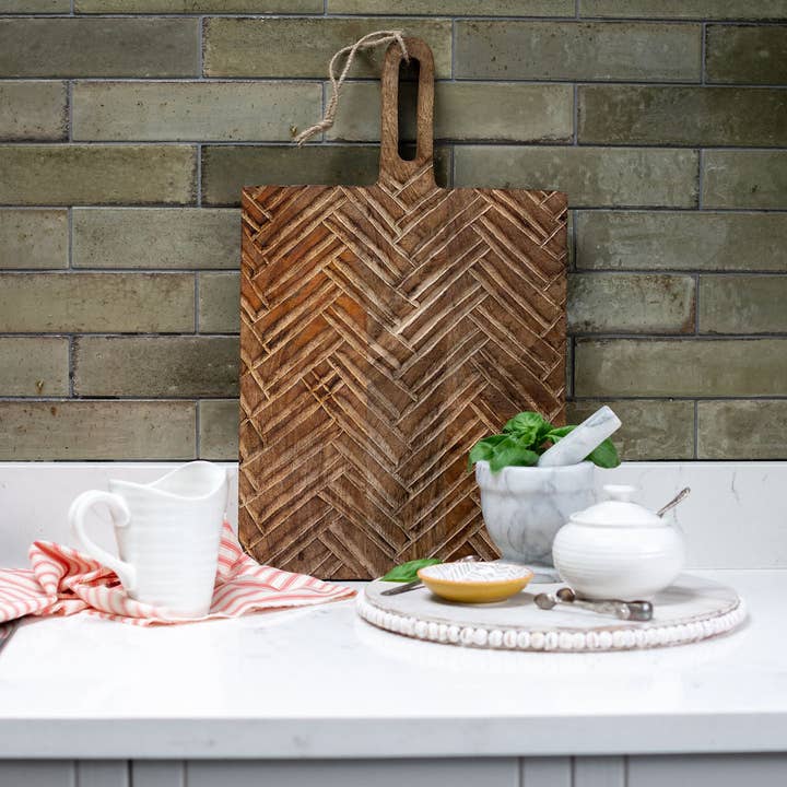 Grasse, Grande tábua de cortar decorativa, com intrincado design esculpido por atacado de Arthur Cameron