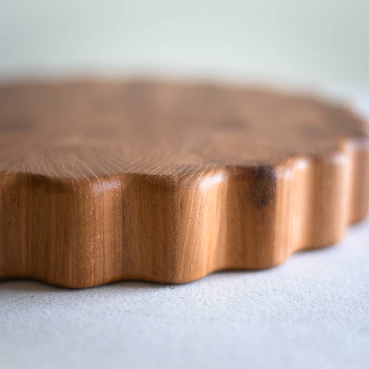 TIMBERMADE - Wholesale Cutting Board - WAVY EDGE BUTCHER BLOCK