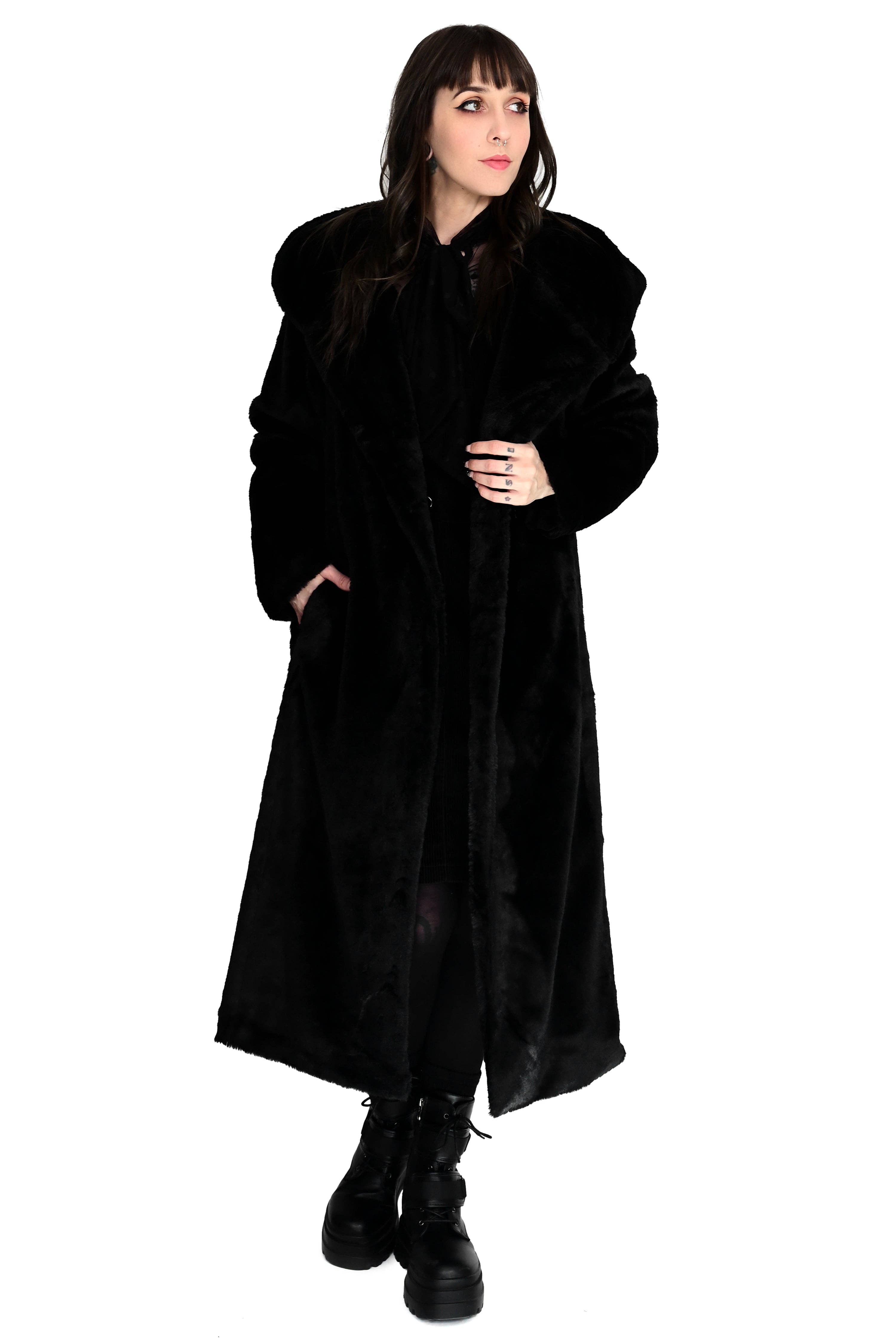 Foxblood - Wholesale Fur/Faux Fur Coat - Women's - Thora Faux Fur Coat4