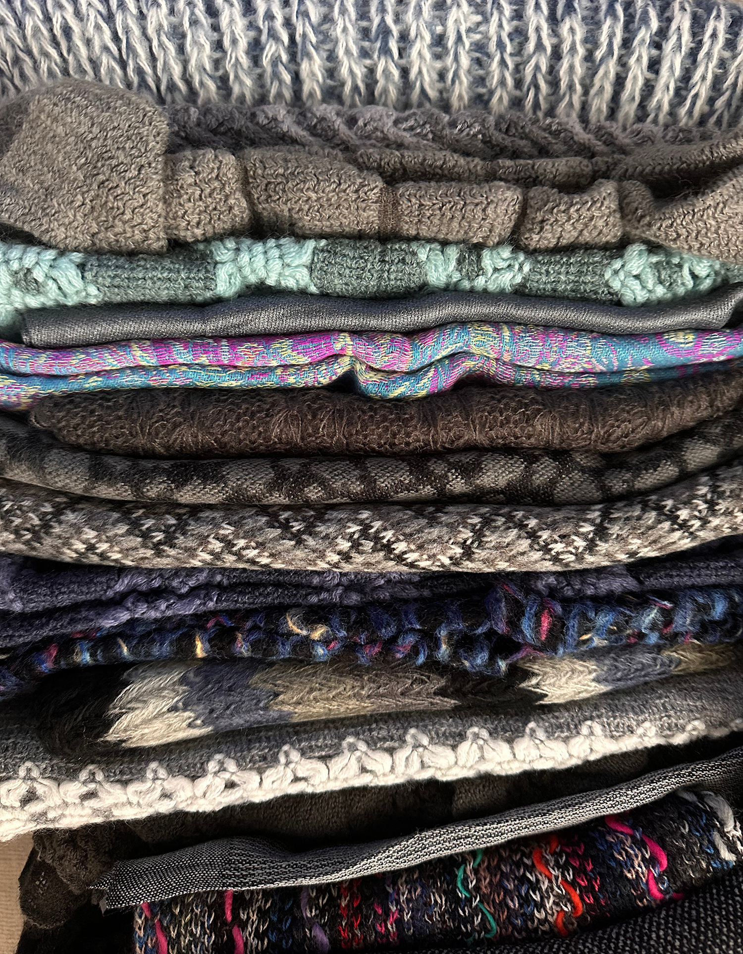 Chloe & Lex - Wholesale Scarf - Women's - Bundle of 50 Assorted Scarves- Final Sale - Wholesale Set3