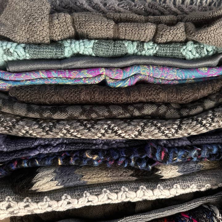 Chloe & Lex - Wholesale Scarf - Women's - Bundle of 50 Assorted Scarves- Final Sale - Wholesale Set3