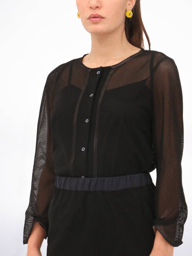 BLUSA CAPUCHINA DE ENCAJE NEGRO para venta al por mayor de Ambali