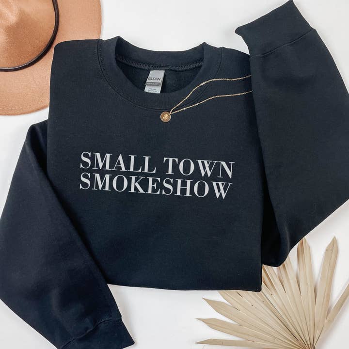 SMALLTOWN SMOKESHOW CREWNECK für den Großhandel von Wild & Wanted