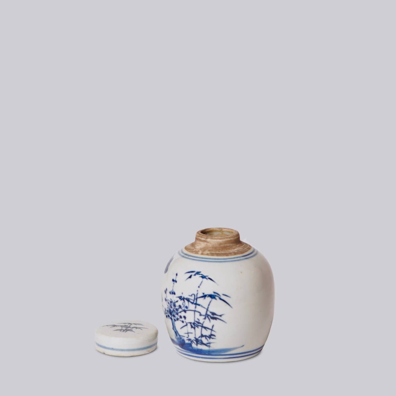 Cobalt Guild - Wholesale Decorative Jar - Blue and White Porcelain Mini Three Friends Round Jar2
