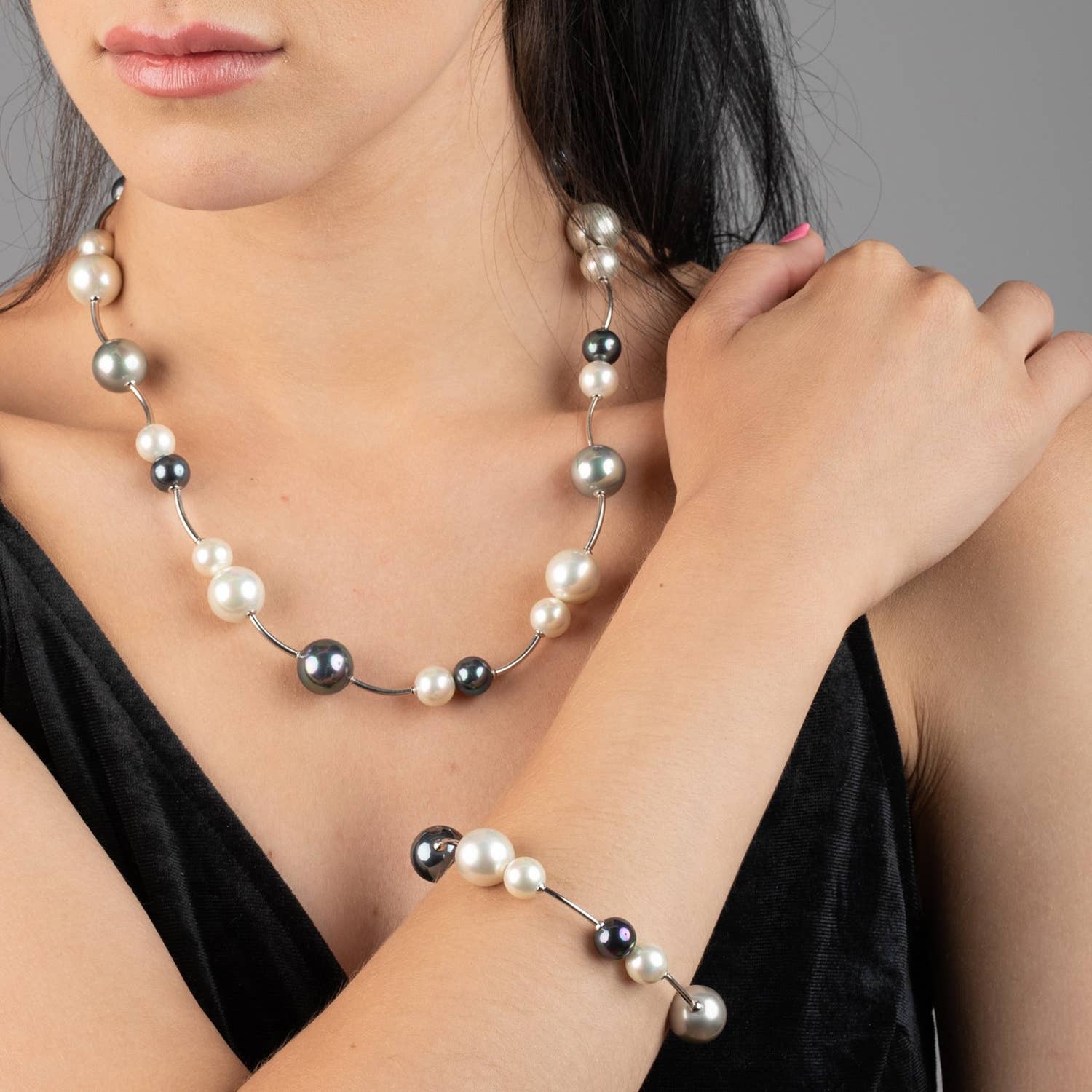 Orquidea - Wholesale Beaded/Pearl Necklace - Mikaela Necklace2