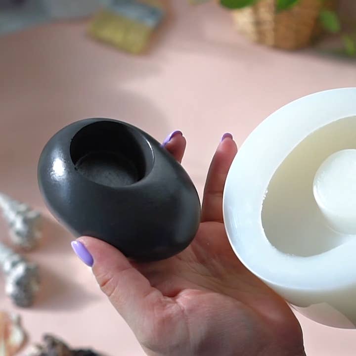 Professional Resins, LLC - Wholesale Craft Supplies - “PURE MOULD” – Translucent liquid rubber for mold-making4