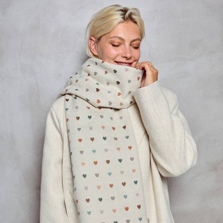 Wool scarf with heart pattern FL209DF and other Purchase Wholesale bufandas. Free Returns & Net 60 Terms on Faire trending on Faire.