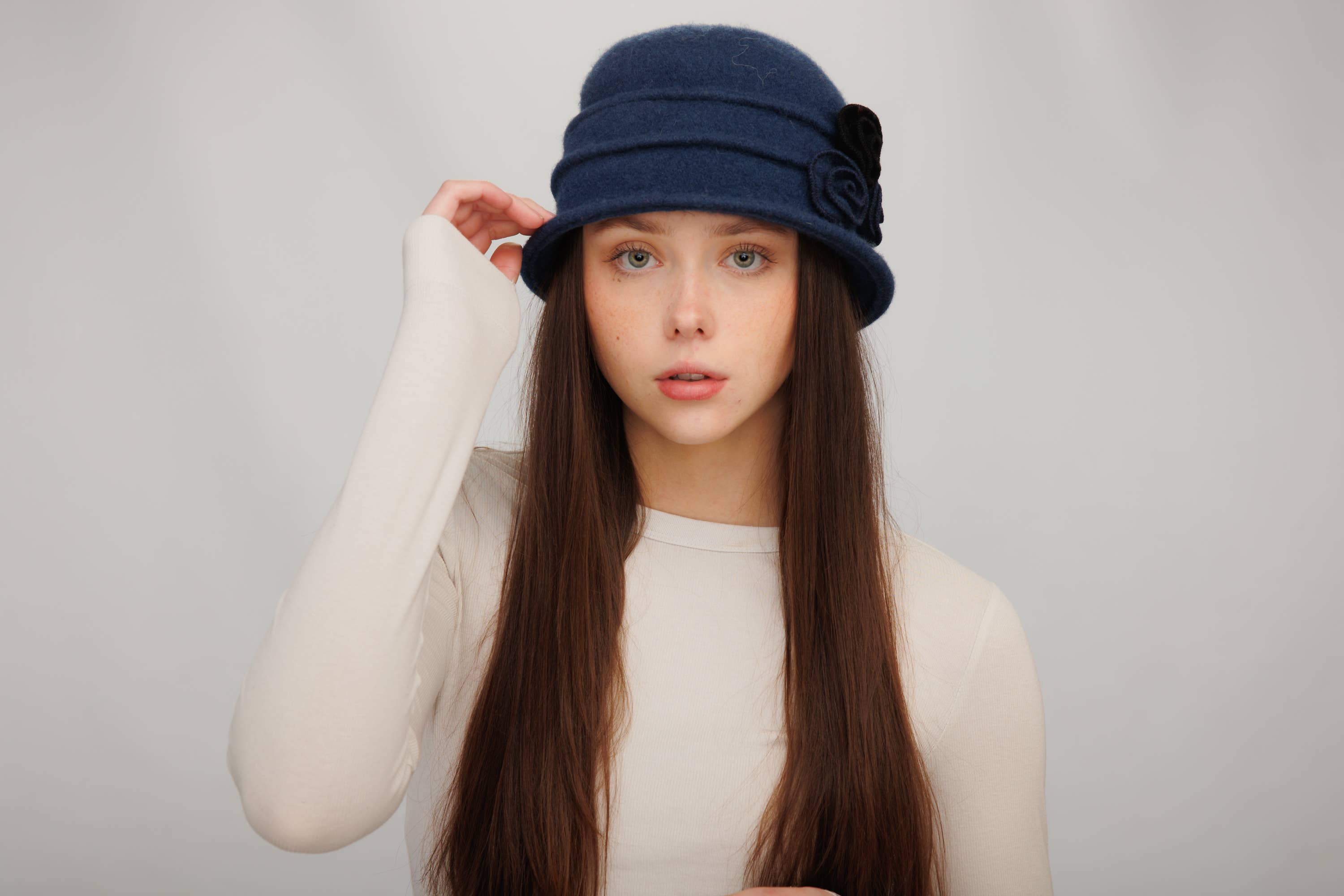 Shihreen Inc - Wholesale Cloche Hat - Women's - 19S-0826 Boiled Wool Cloche Hat with Two Tone Flower4