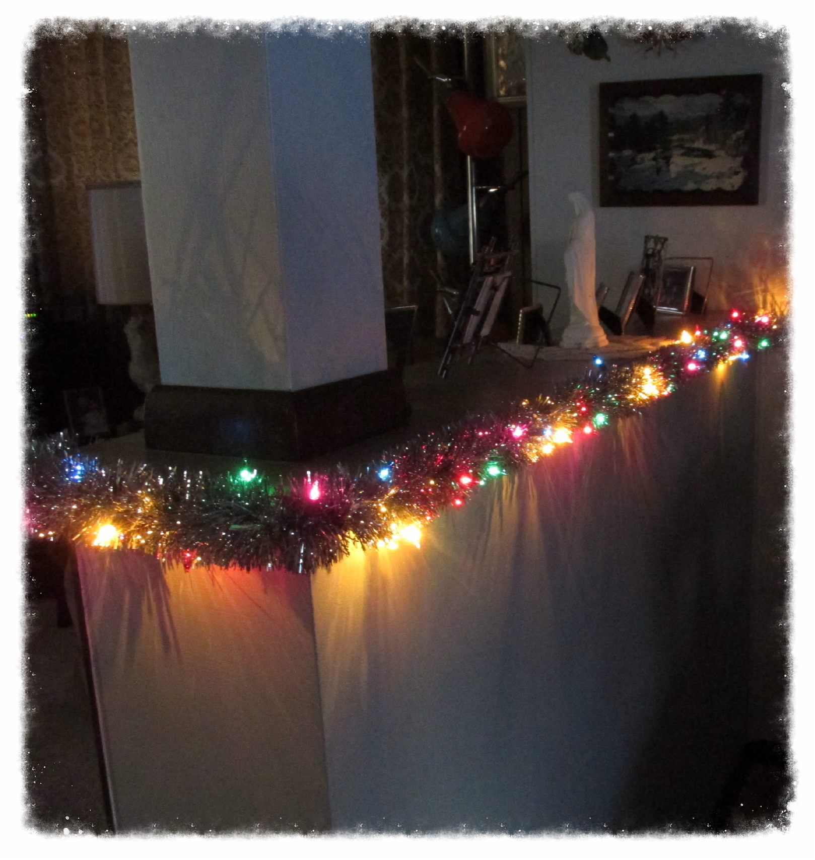 DecoTies - Wholesale Christmas Decoration - DecoTies® Fasteners  For Garland and Light Strings, 24 pack1