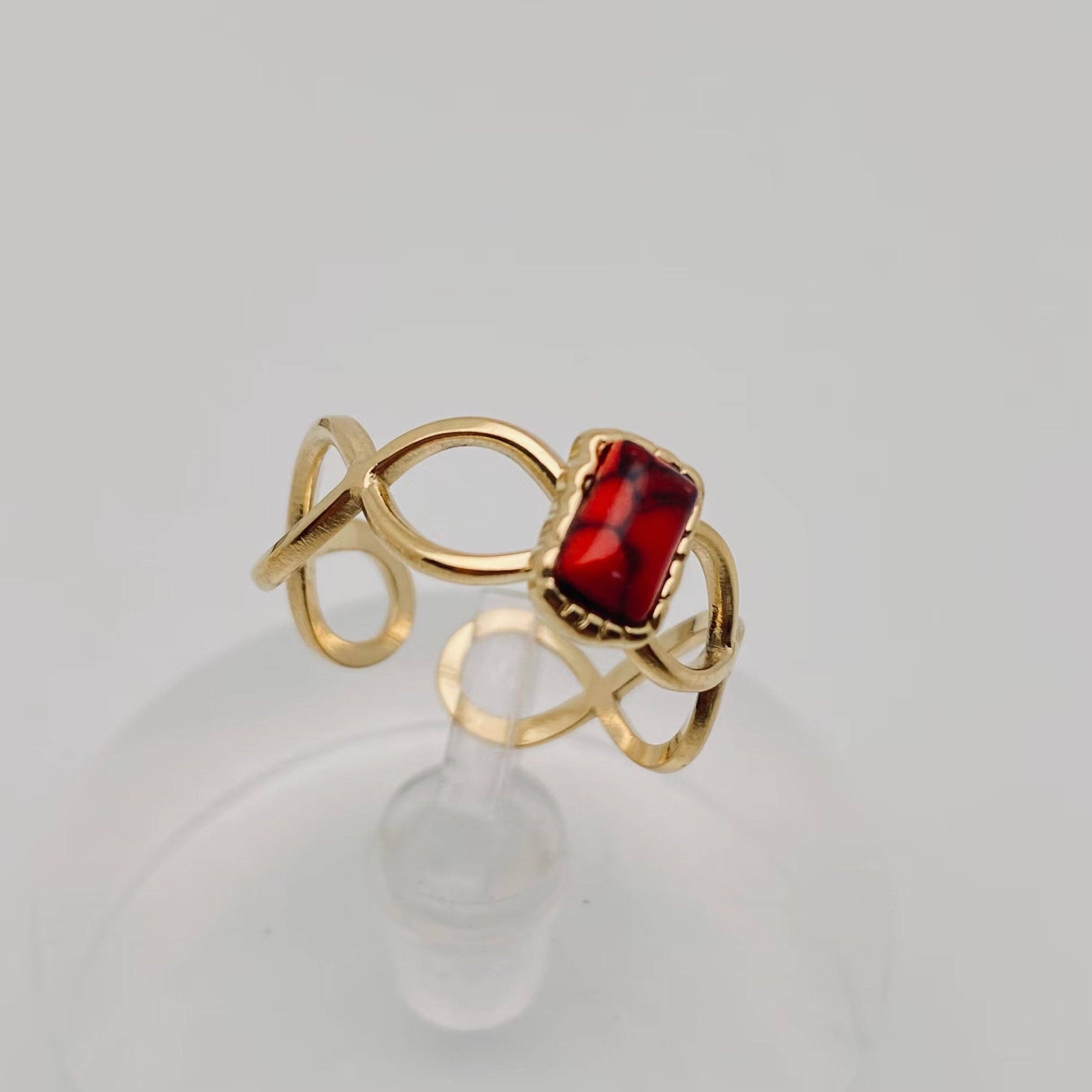 Mio Queena - Wholesale Single Stone/Solitaire Ring - Stainless Steel Inlaid  Stone Gold-plated Rings - FGS/CS8