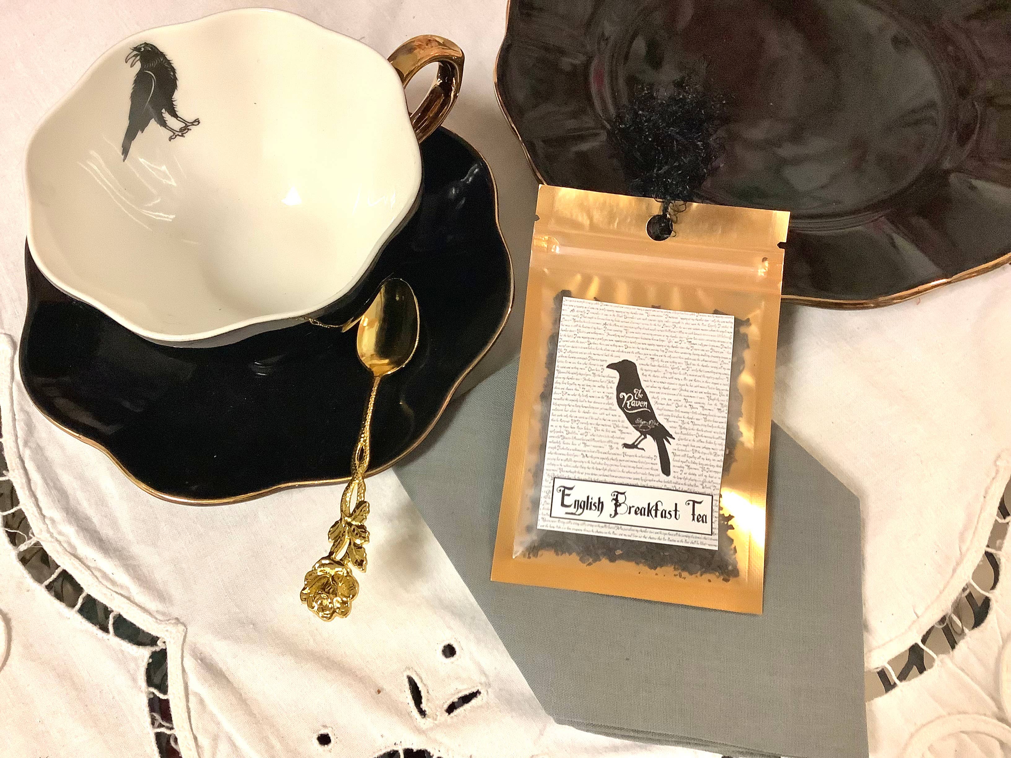 All Little Cute Things – Großhandel Loser Tee – Edgar Allan Poe The Raven Crow Englisches Frühstück Loose Tea1