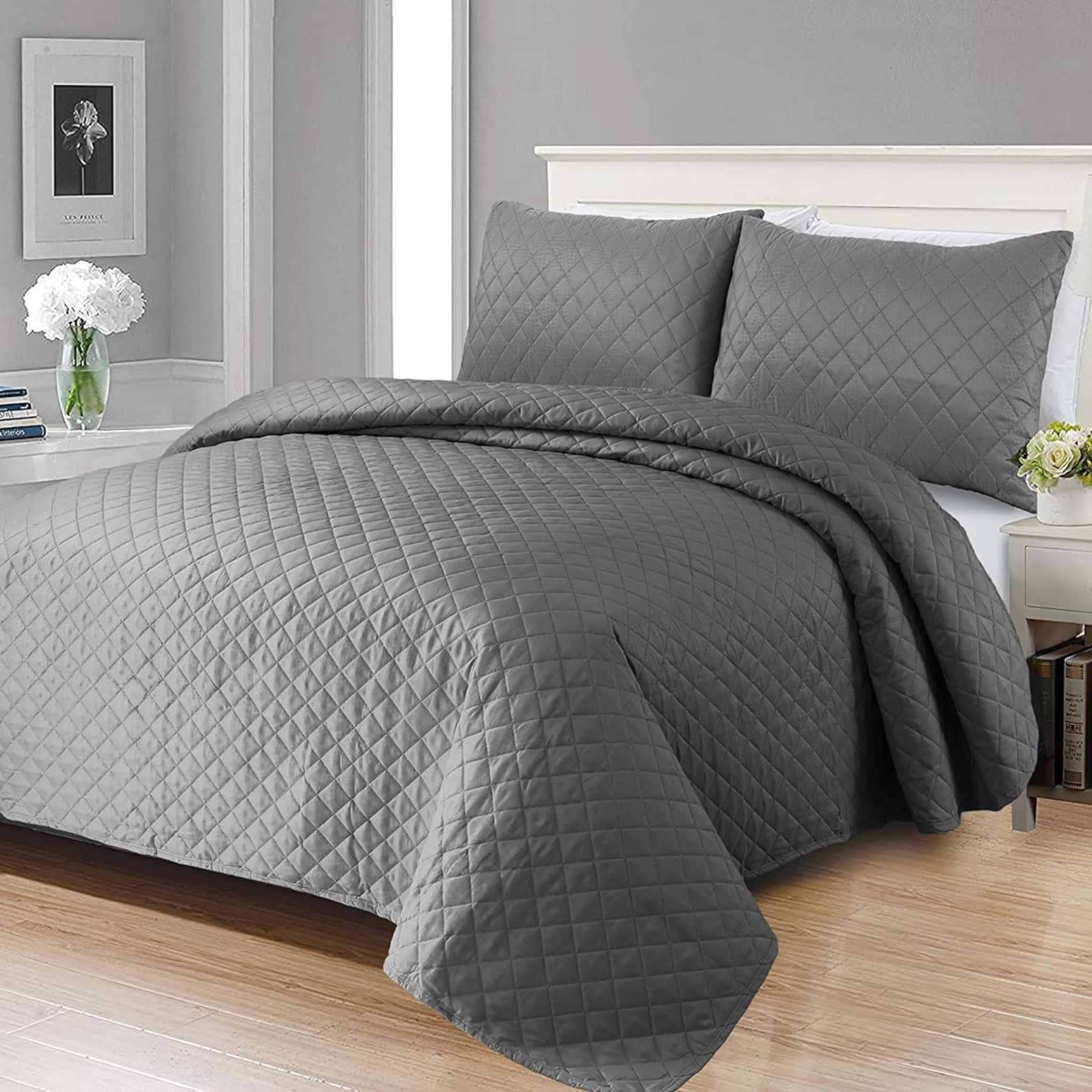 Beach Stone – wholesale Bedding set – Quilted Diamond floral pattern 3pcs comforter Set Quilted Luxury Bed Throws18