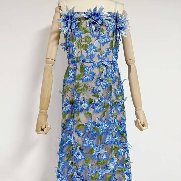 Productseeker - Vente Robe – femme - Robe d'été élégante en maille avec broderie 3D et bustier tube5