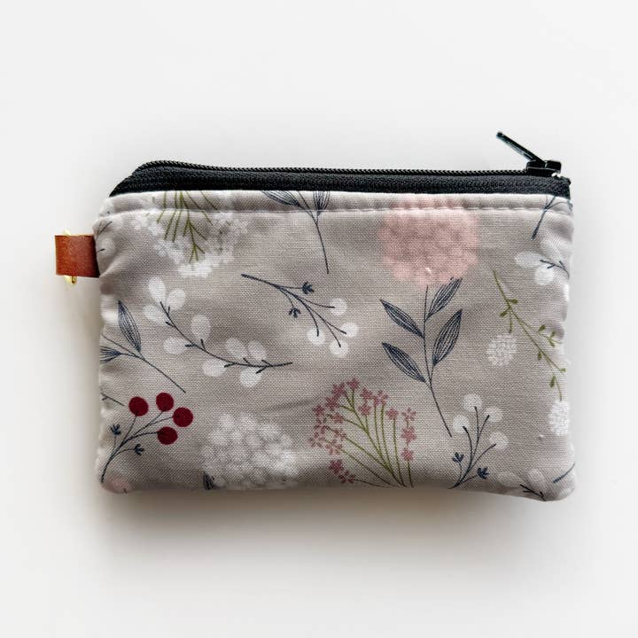 Mini porte-monnaie en fleurs grises / petit portefeuille pour la vente par September Skye Bags & Accessories