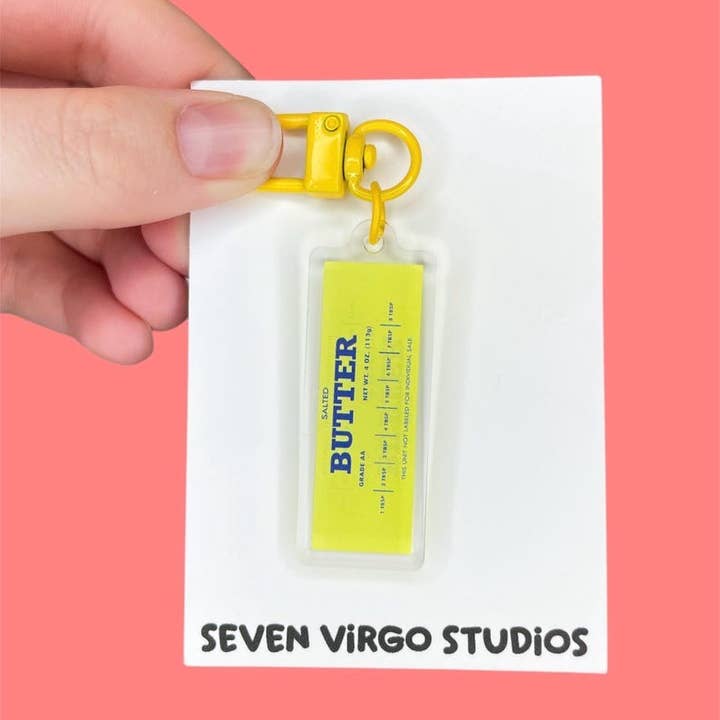 Porte-clés amusant en acrylique en forme de sac de beurre salé pour la pâtisserie pour la vente par Seven Virgo Studios