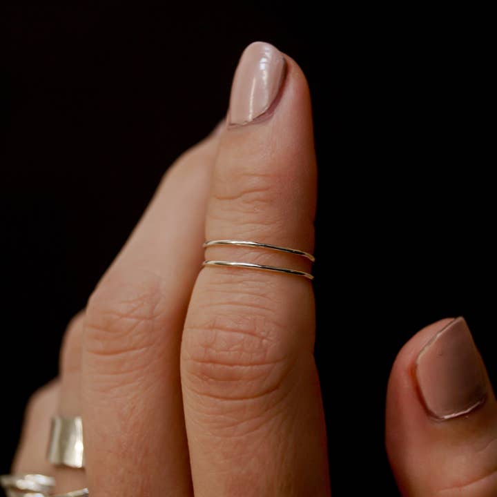 Hannah Naomi – wholesale Band/stacked ring – Ultra Thin Stacking Ring, Sterling Silver