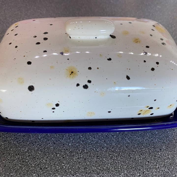 Butterdose mit Konfettiglasur für den Großhandel von Peter Bowen Art