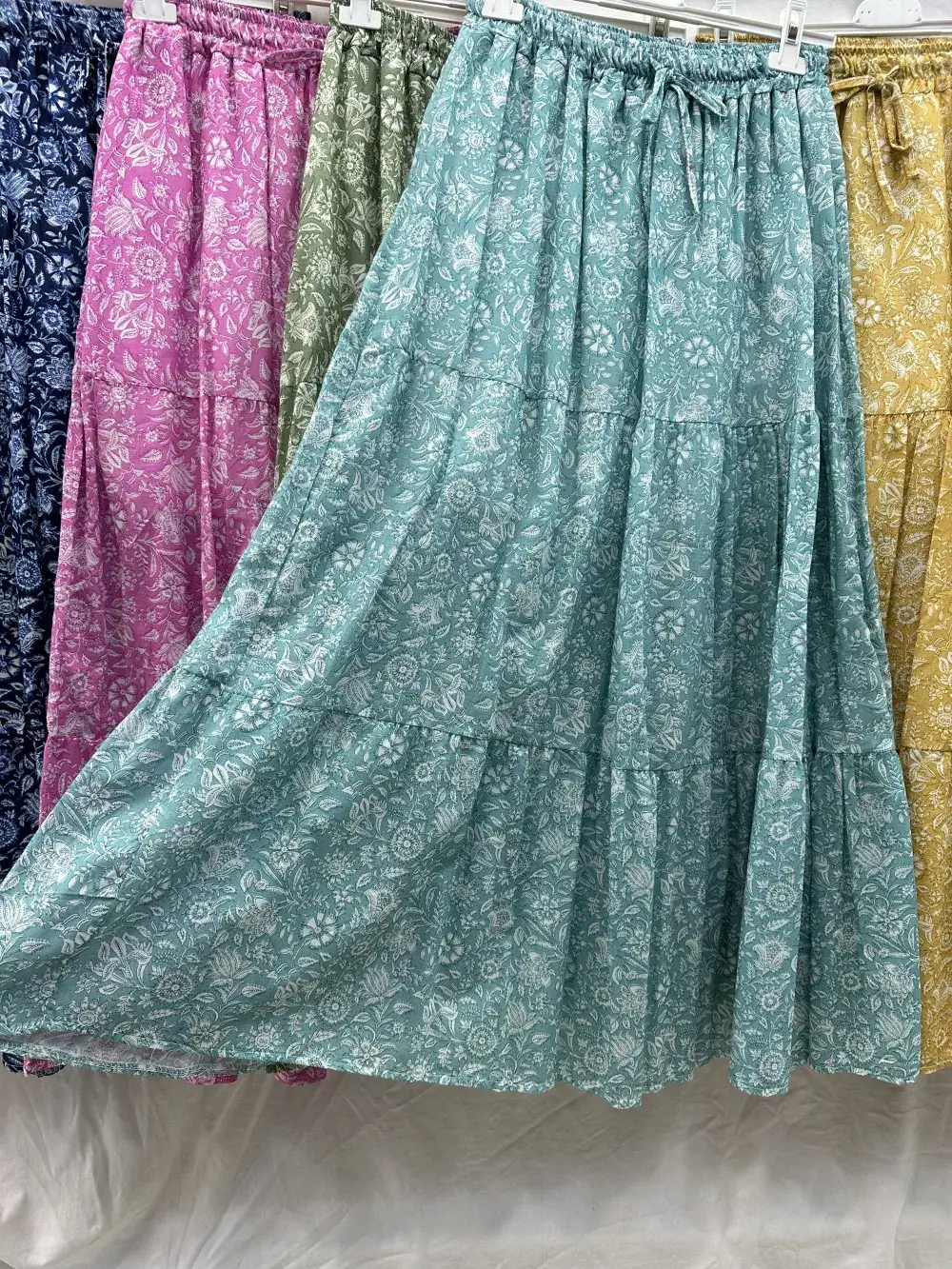 Mimi & Gogo – wholesale Kjol - Dam – Blommig kjol i bomullsvoile11