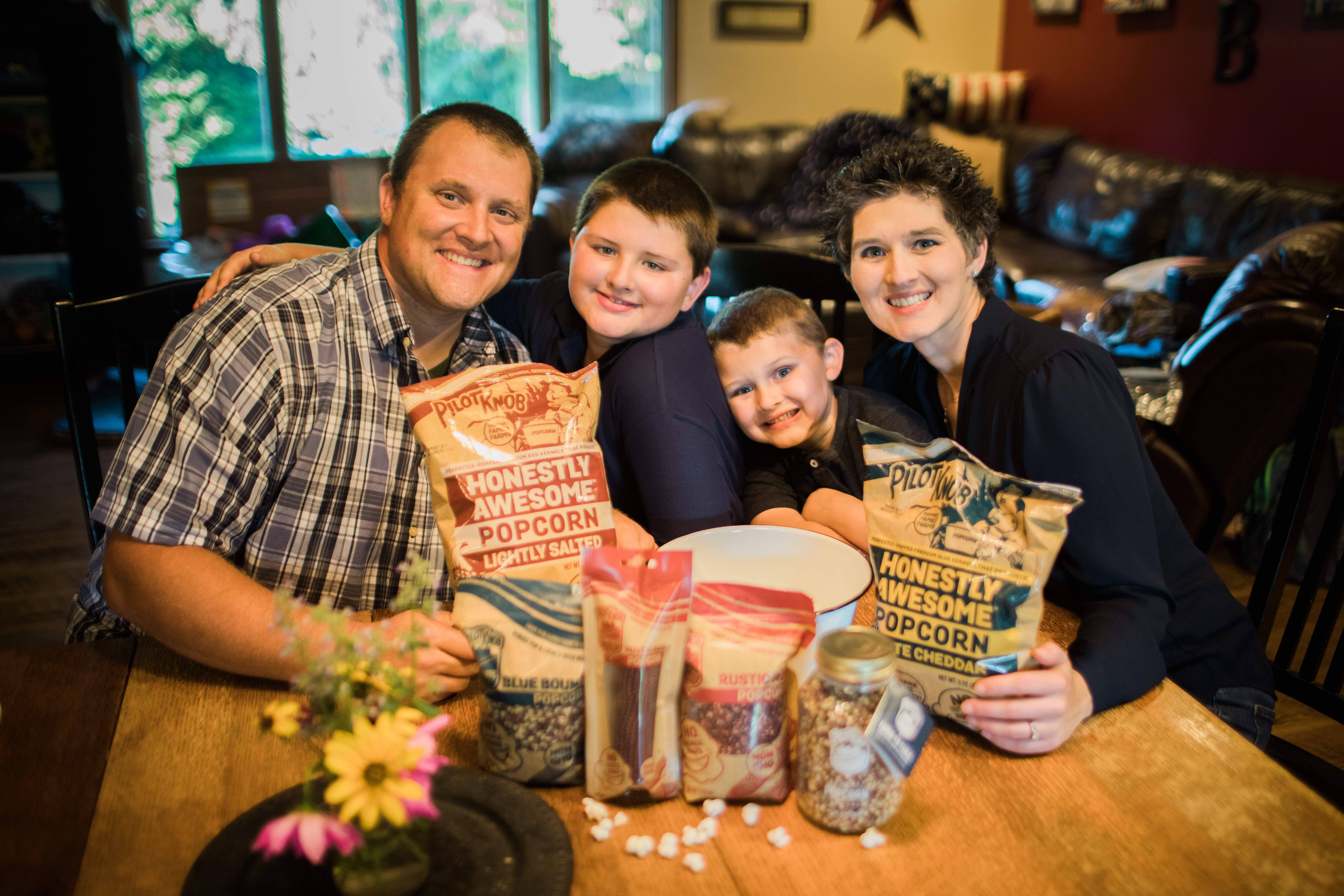 Pilot Knob Farm - Vente Pop-corn - Bocaux Mason à offrir Gourmet, maïs soufflé rouge ou bleu sans coque7