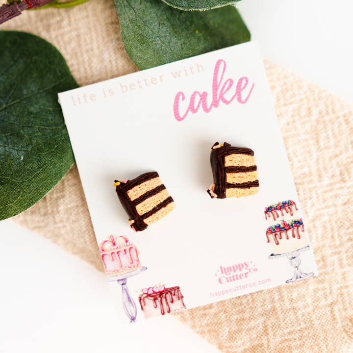 Happy Cutter Co - Vente Clous d'oreille - Clous d'argile à glaçage au chocolat et à gâteau jaune | Cadeau de dessert1