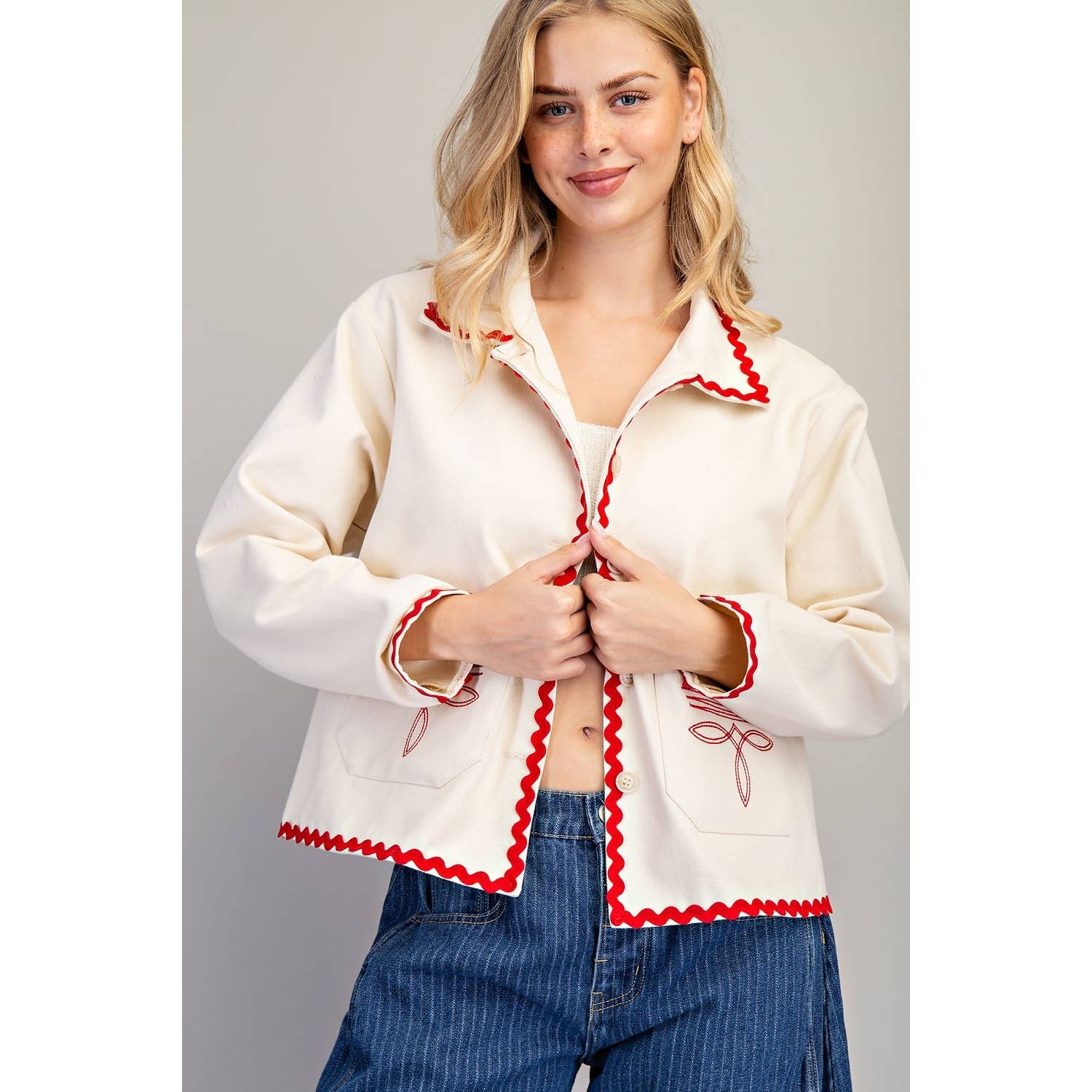 HAVREGRYN Jacka med broderad ric rac-kant för wholesale på Faire1