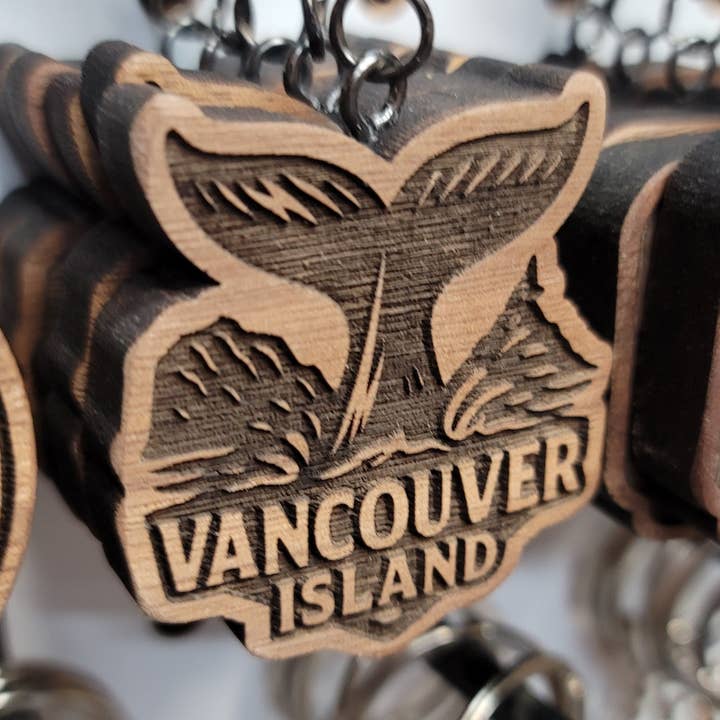 Porte-clés Queue de Baleine de l'Île de Vancouver pour la vente par Two Makers Crew