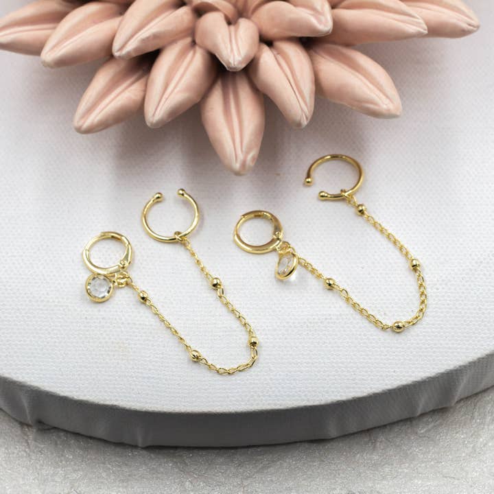 Cherie by Cherie - Wholesale Huggie Earrings - Trendy Double Piercing Chain Huggie Earrings2