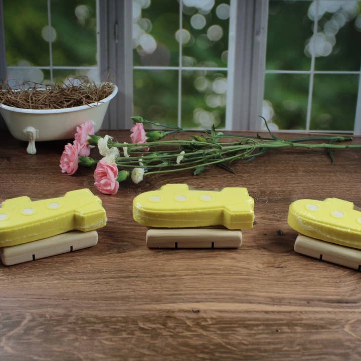 Wicked Bubbles LLC - Wholesale Bath Bomb/Fizz - Bath bomb - 5.75 oz - Yellow Submarine1