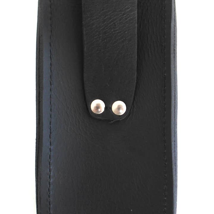 hide & chic - Wholesale Pouch – Unisex - Quality Full Grain Genuine Cow Hide Leather Knife Pouch. Colour: Black. Style No: 31004.1