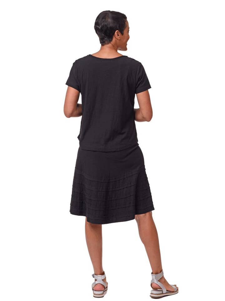 Tulip Clothing - Wholesale T-Shirt - Women's - CS101 Button Tee in Black*