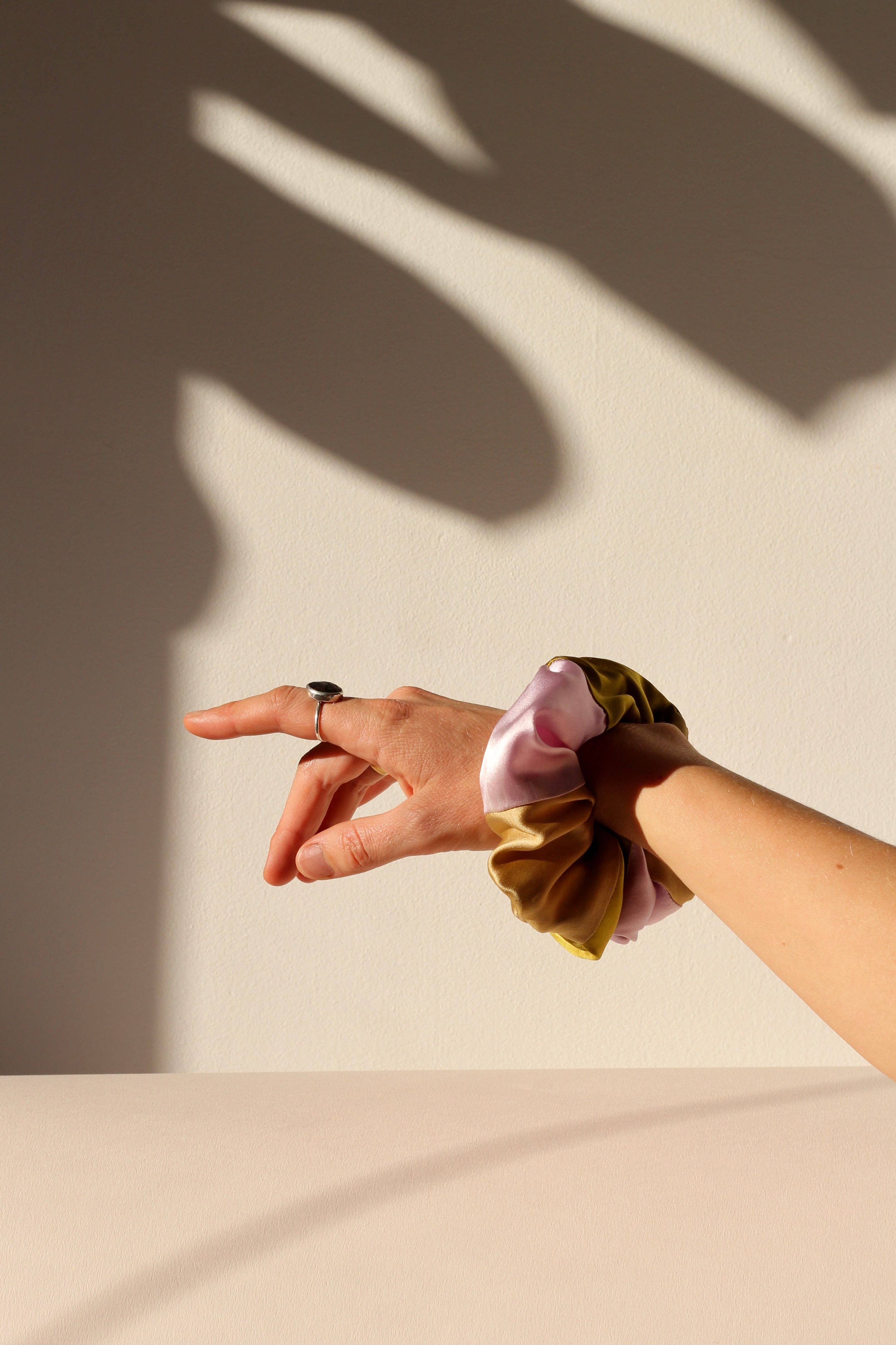 Marram - Wholesale Scrunchie - Women's - Scrunchie - Naturally Dyed - Patchwork Silk6