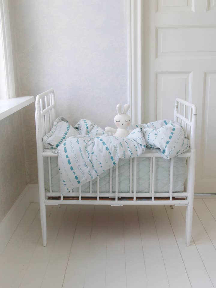 Littleheart Cot Bedding Little City Mint for wholesale by Littleheart