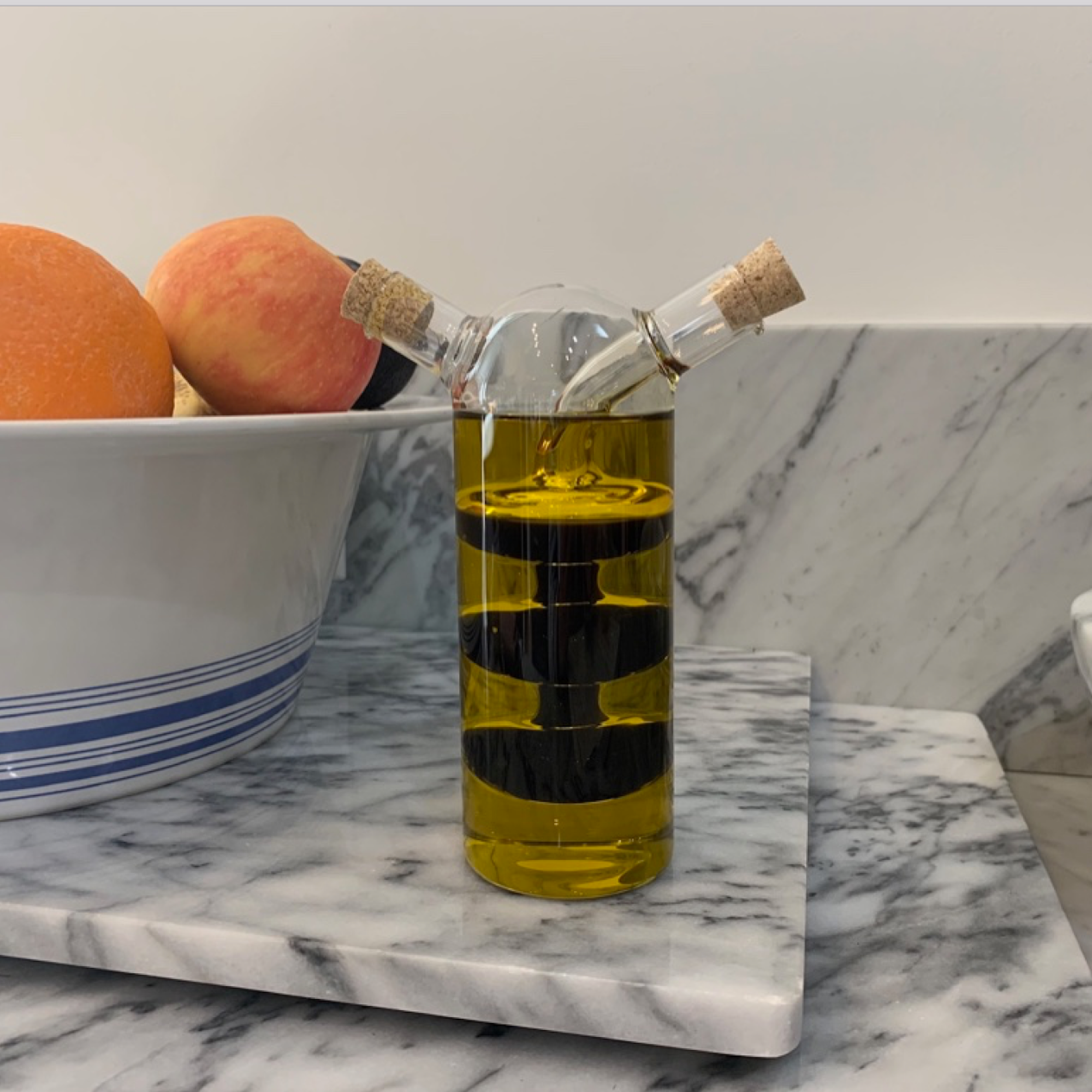 Fox Run Brands – wholesale Oil/vinegar dispenser – Fox Run Oil and Vinegar Glass Bottle, Bubbles, 8.5-Ounce2