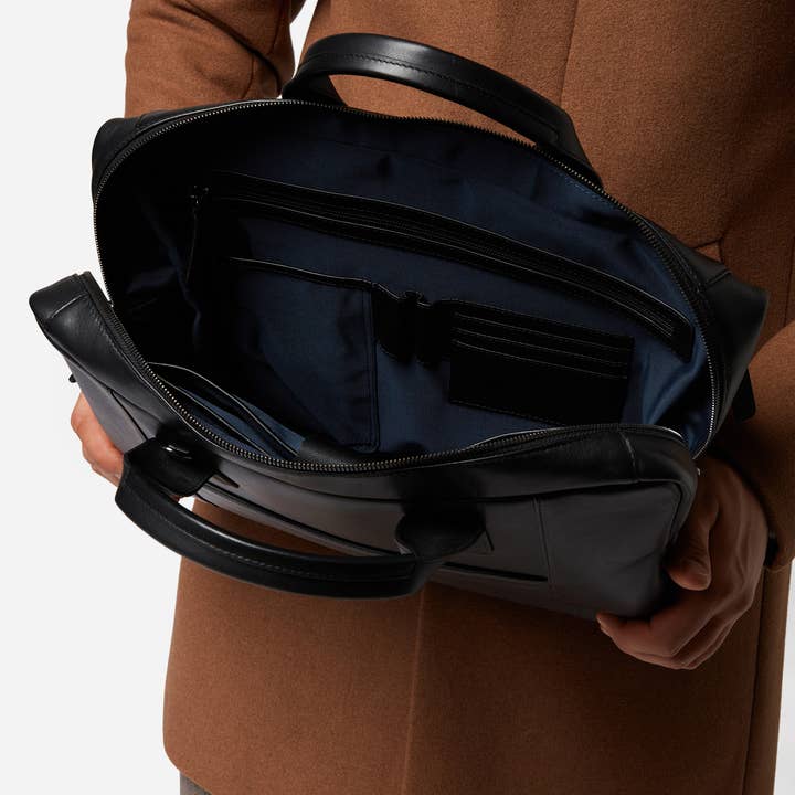 black Classic men's leather bag/Noah for wholesale on Faire2