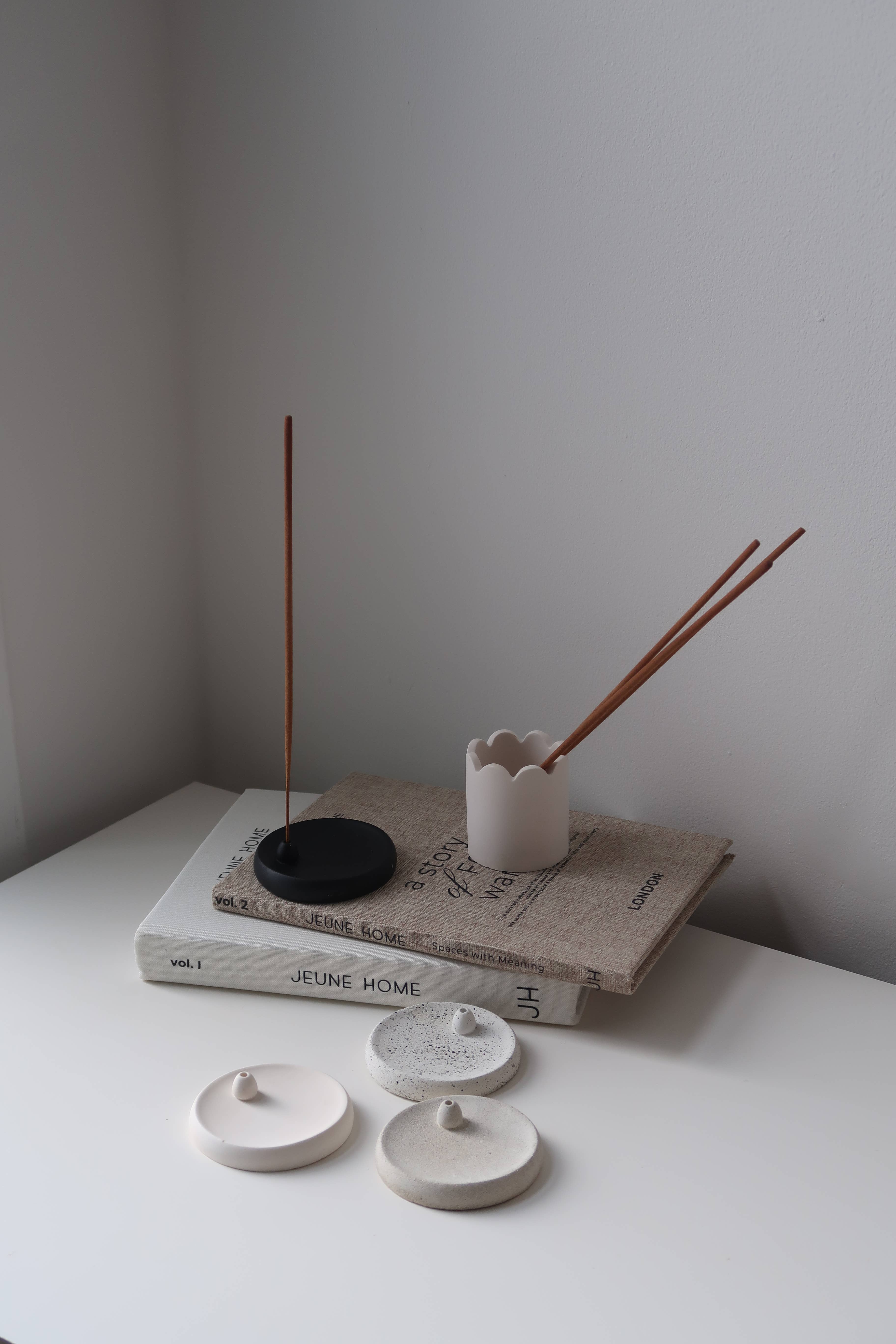 Jeune Home - Wholesale Incense Holder - Scandi Round Incense Holder6