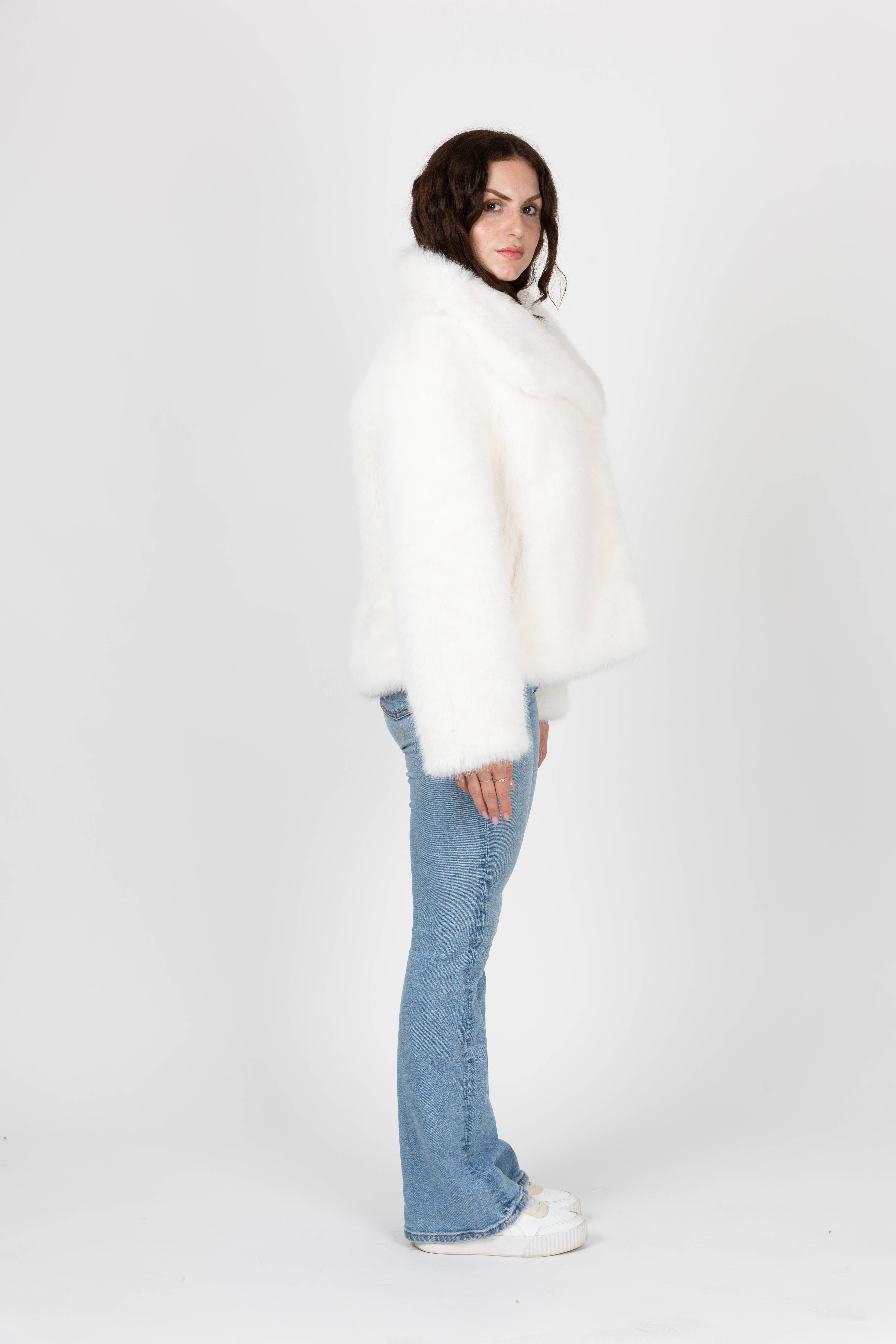 KZELL PARIS - Wholesale Fur/Faux Fur Coat - Women's - SHORT FAUX FUR COAT11