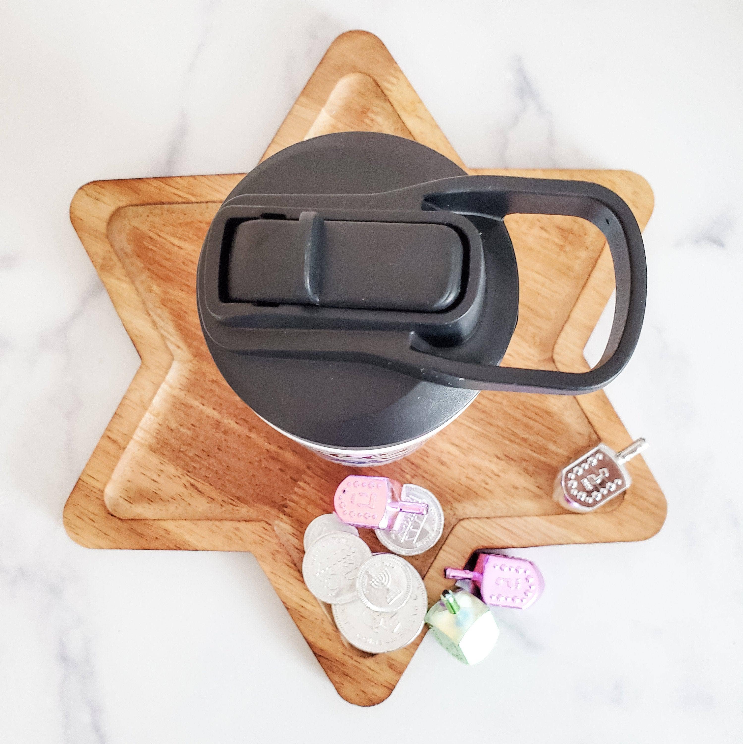 Salt Sparkle Shalom – Engroshandel Vandflaske – Dreidels, Hjerter og Magens Hanukkah Børnekop2