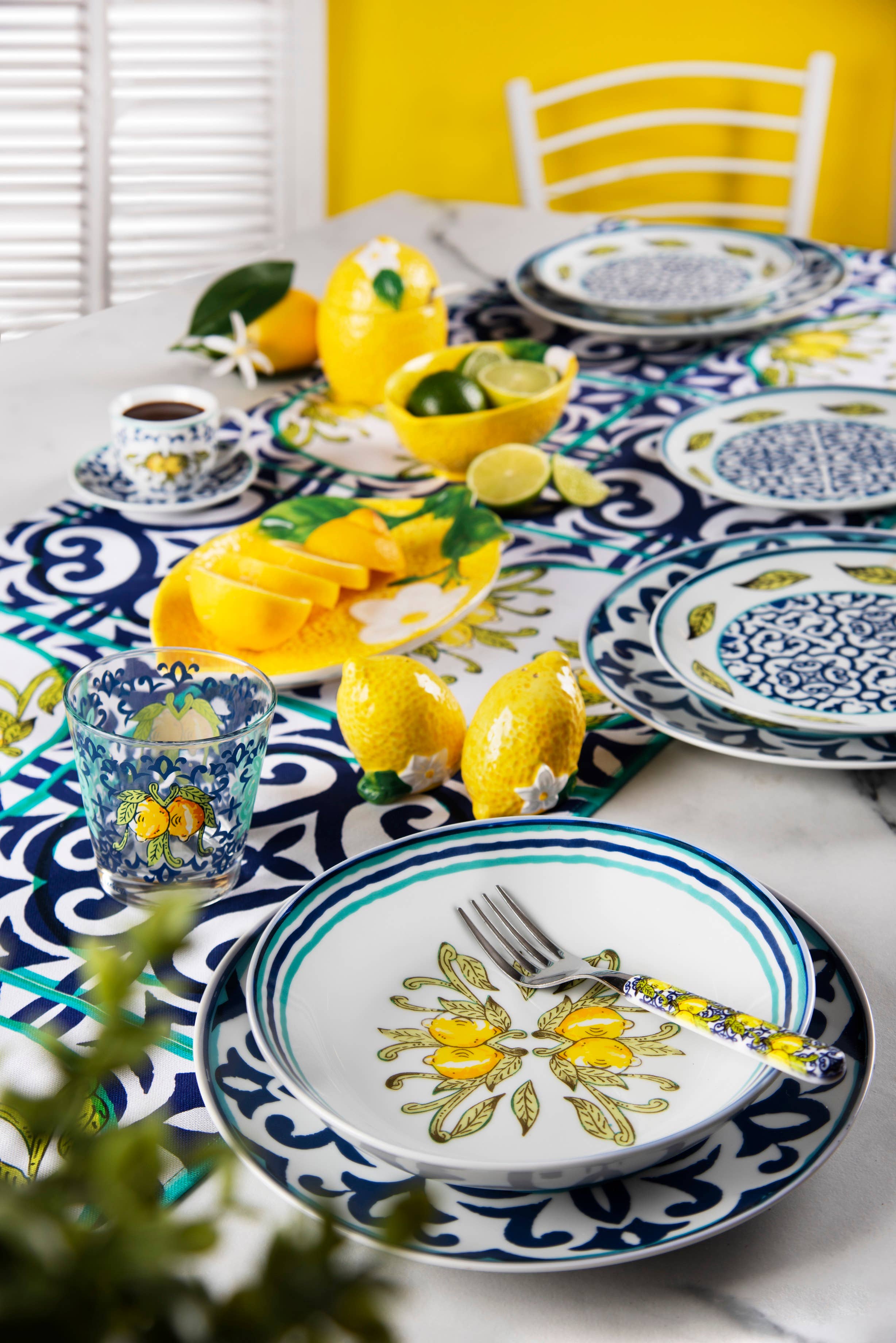 Multicolore Servizio Piatti 18 Amalfi in vendita all'ingrosso su Faire5