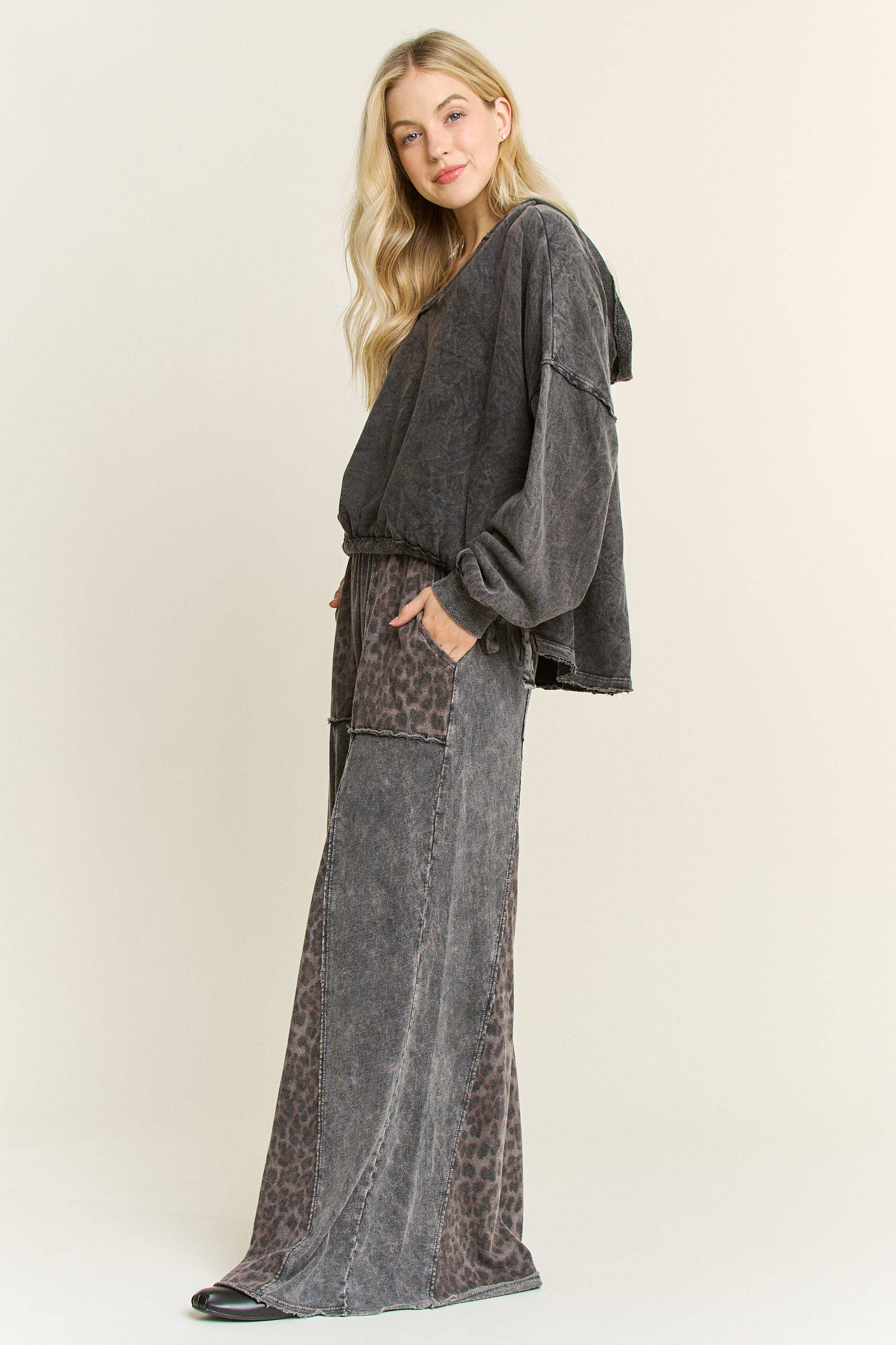 J.Her - Wholesale Pants - Women's - Mineral Washed Leopard Animal Print Flare Pants HP5783P13