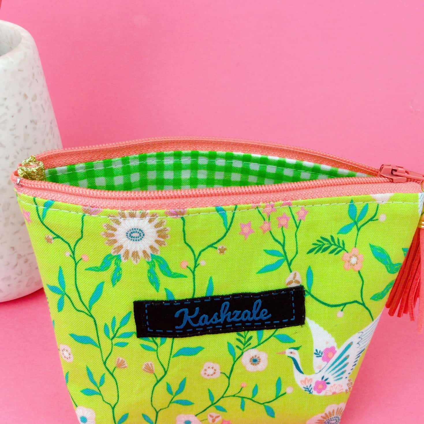 Kashzale Handmade Cosmetic Bags - Vendita all'ingrosso Borsa per trucchi/cosmetici - Borsa per il trucco piccola Lime Cranes. Borsa per il trucco piccola verde lime2